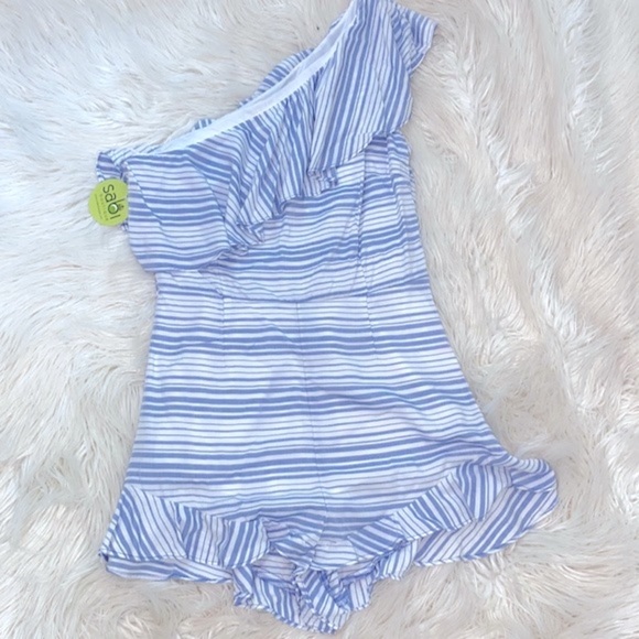 BB Dakota blue striped one shoulder romper size 8 new with tags - Picture 5 of 11